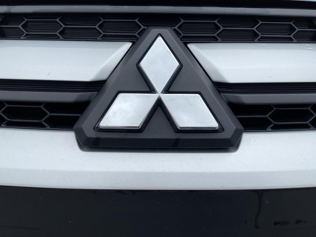 2024 Mitsubishi RVR  Photo