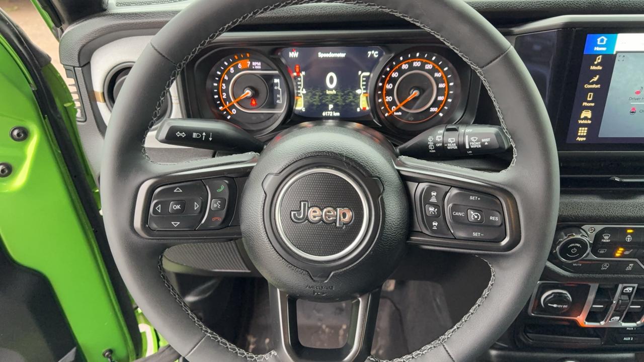 2025 Jeep Wrangler Sport S Photo