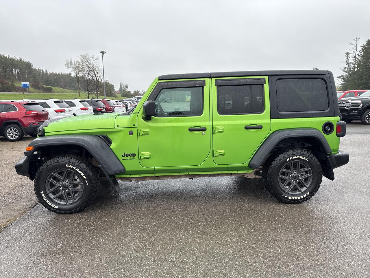 2025 Jeep Wrangler Sport S Photo