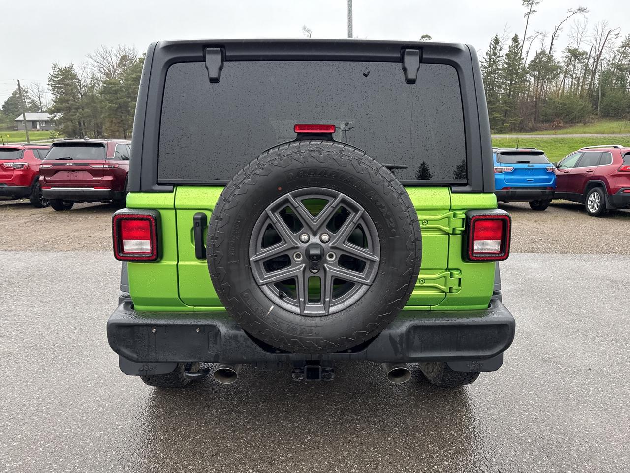 2025 Jeep Wrangler Sport S Photo