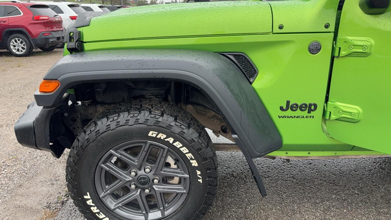 2025 Jeep Wrangler Sport S Photo