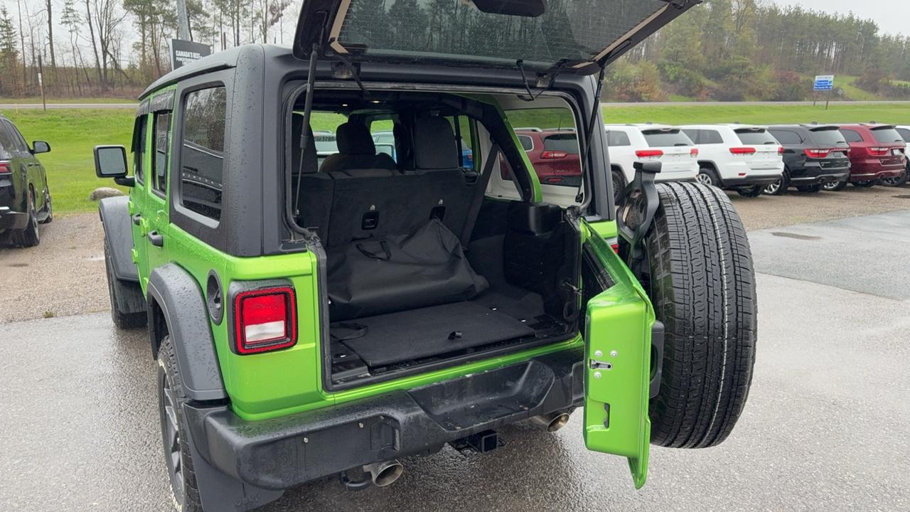 2025 Jeep Wrangler Sport S Photo