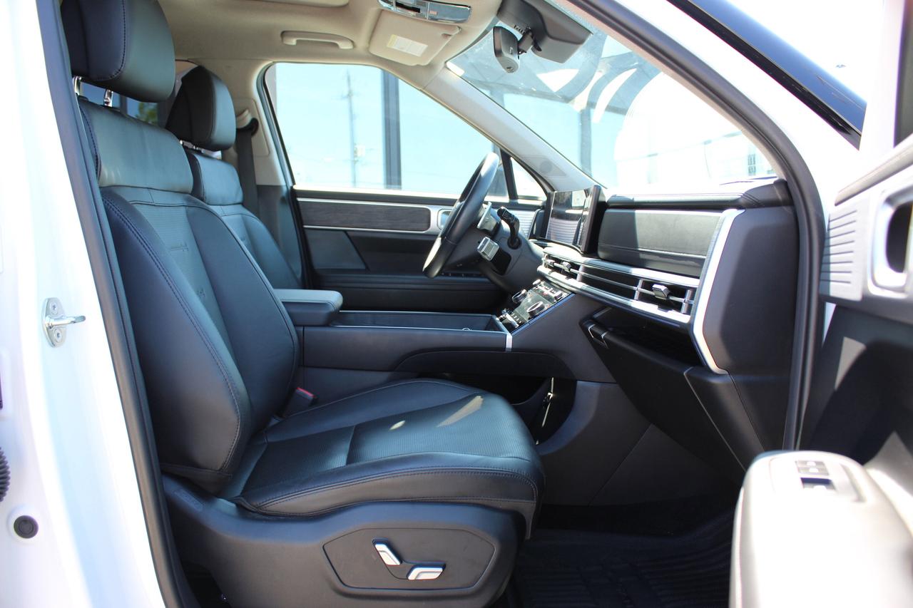 2024 Hyundai Santa Fe LUXURY AWD Photo