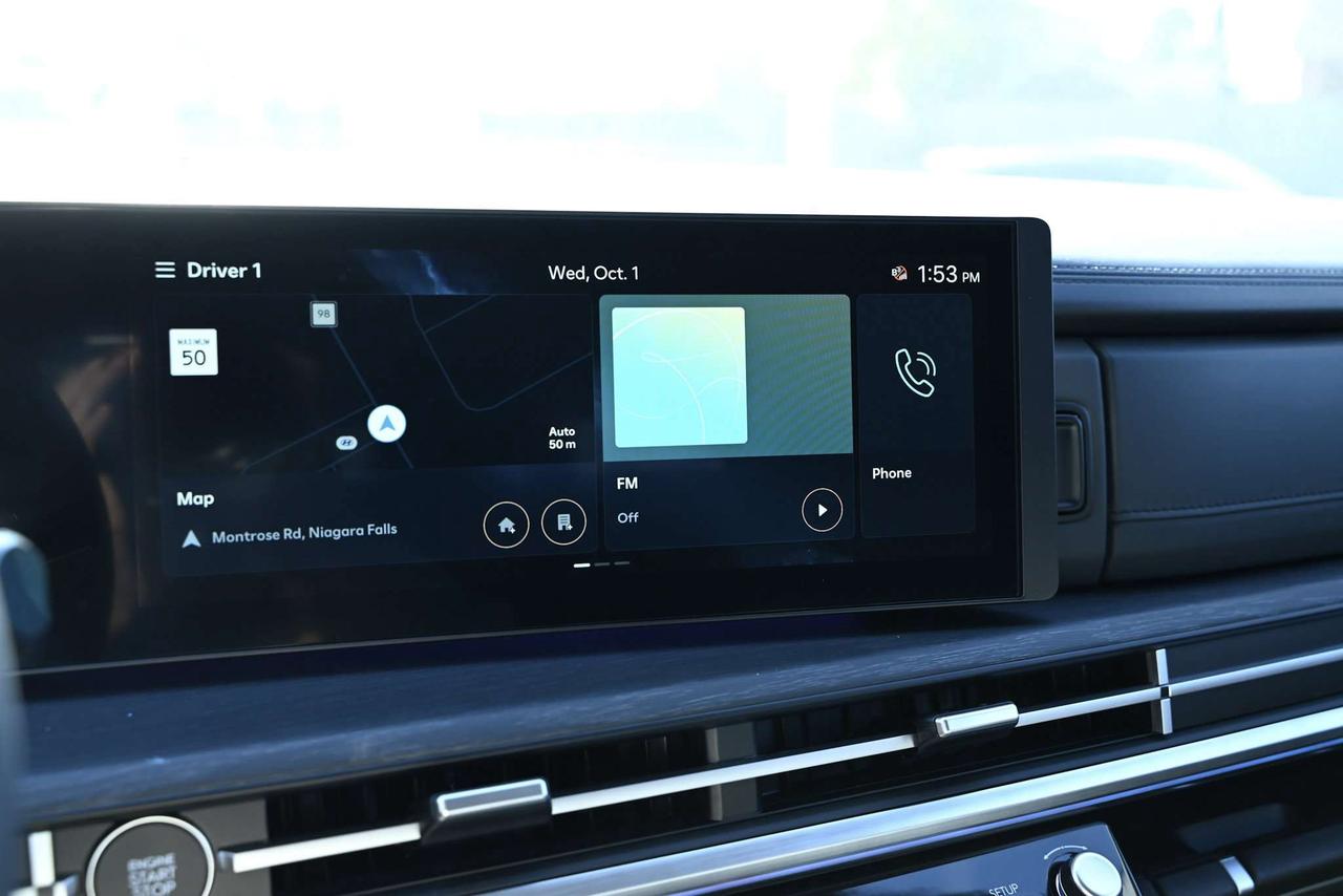 2024 Hyundai Santa Fe LUXURY AWD Photo