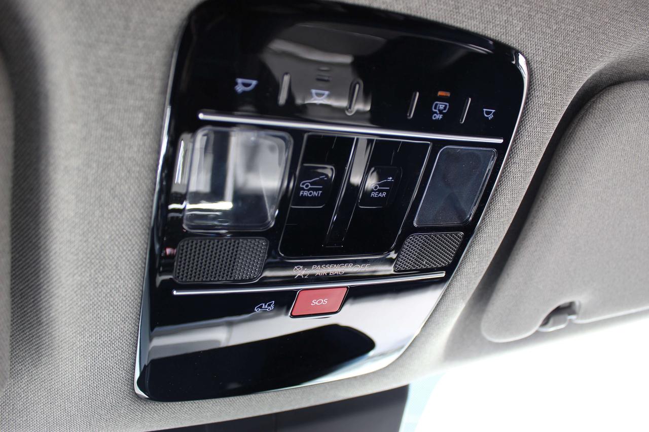 2024 Hyundai Santa Fe LUXURY AWD Photo