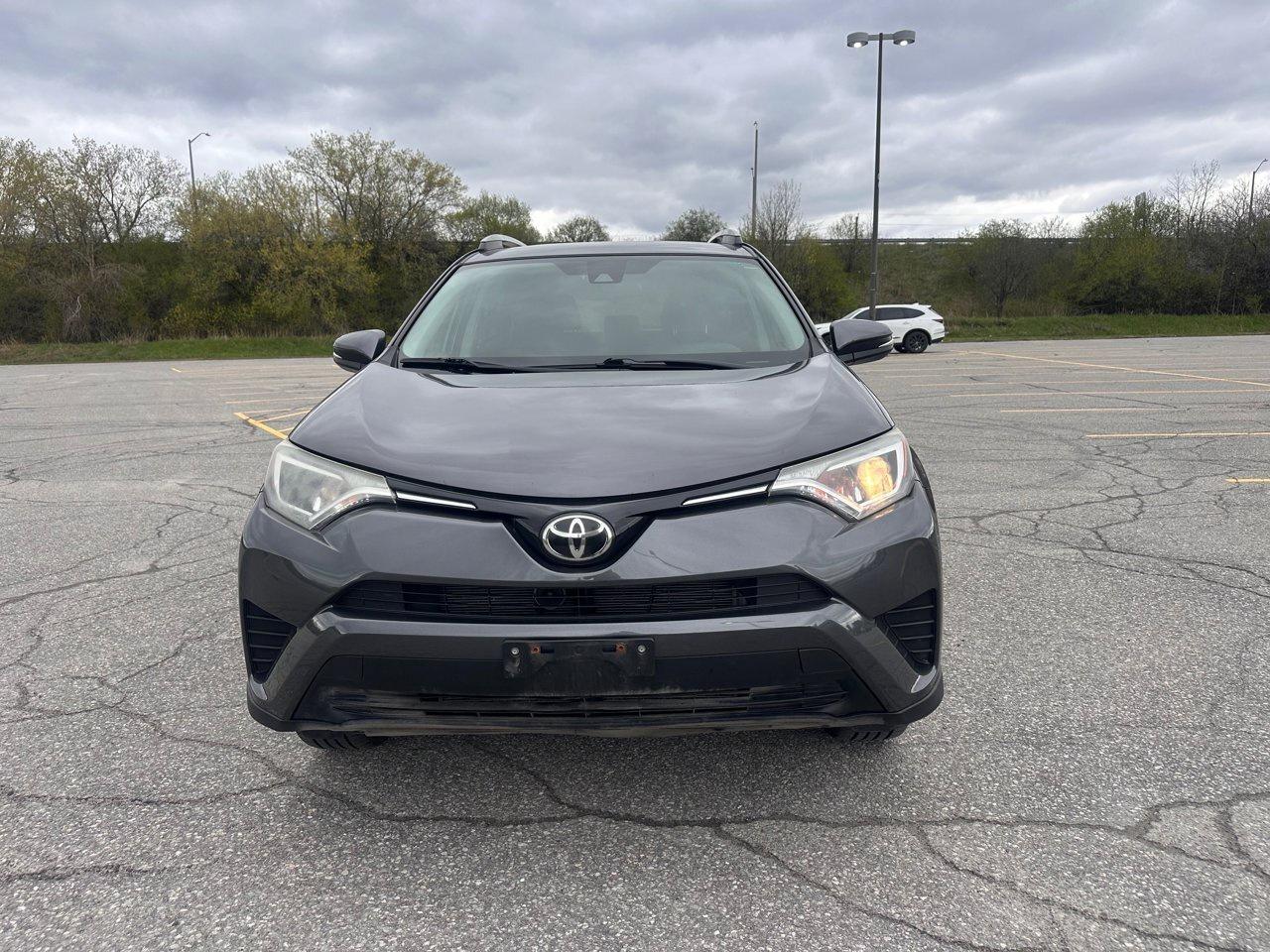 2017 Toyota RAV4 LE Photo
