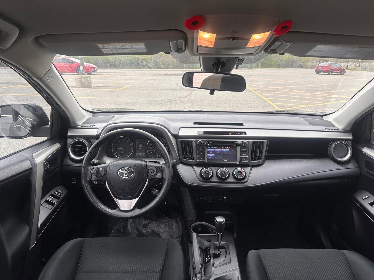 2017 Toyota RAV4 LE Photo