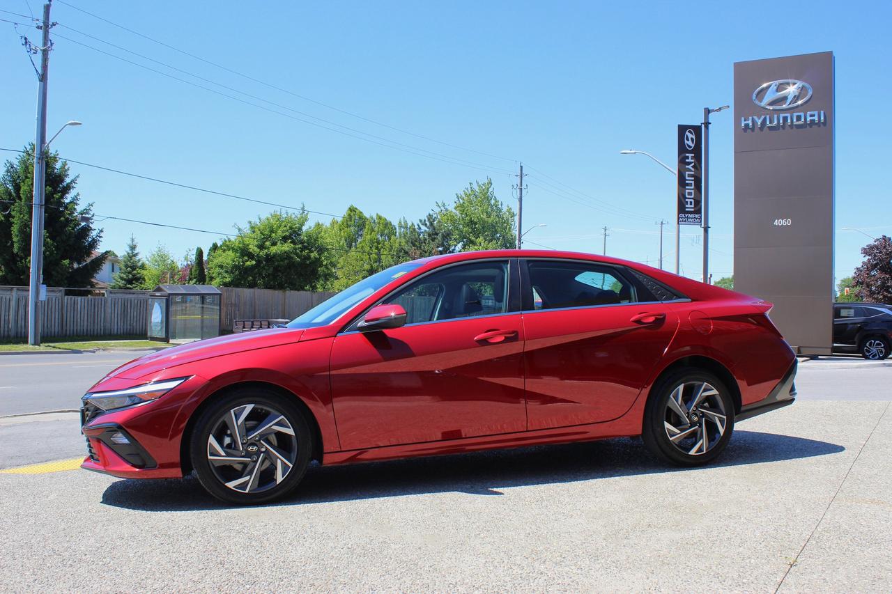2025 Hyundai Elantra Luxury Photo