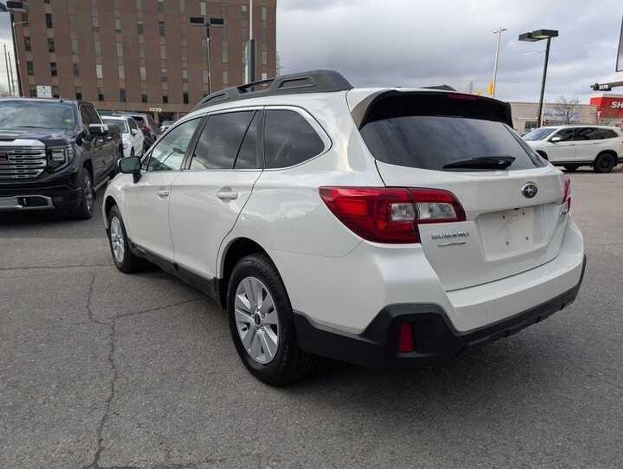 2018 Subaru Outback  Photo