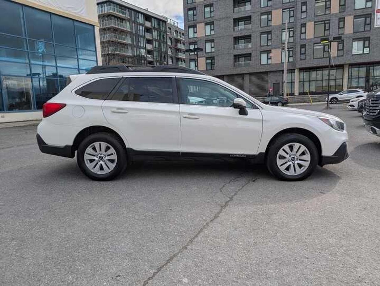 2018 Subaru Outback  Photo