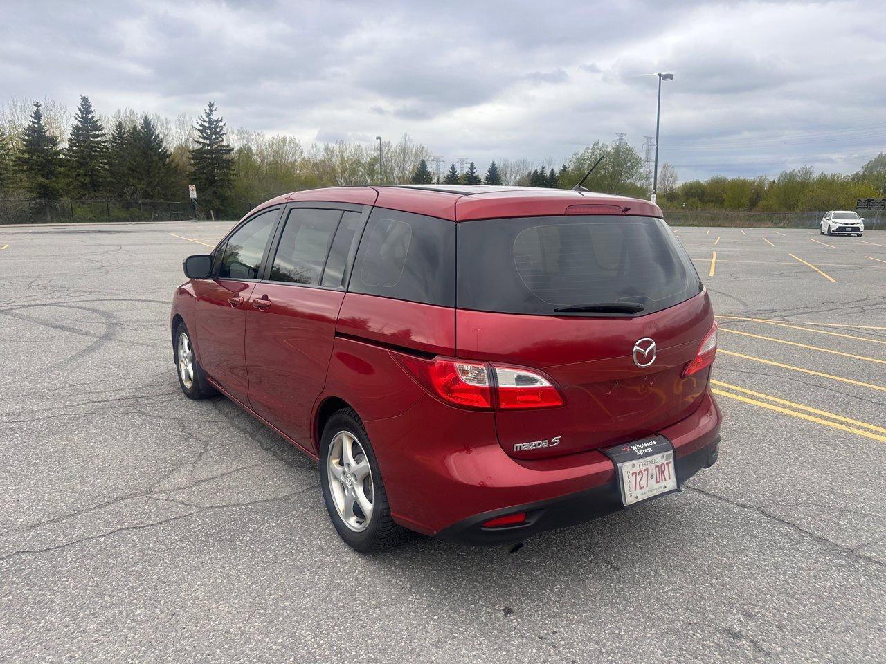 2015 Mazda MAZDA5 Touring Photo2