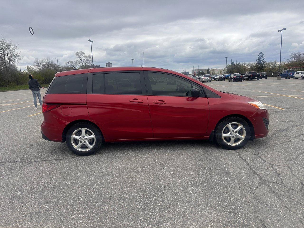 2015 Mazda MAZDA5 Touring Photo