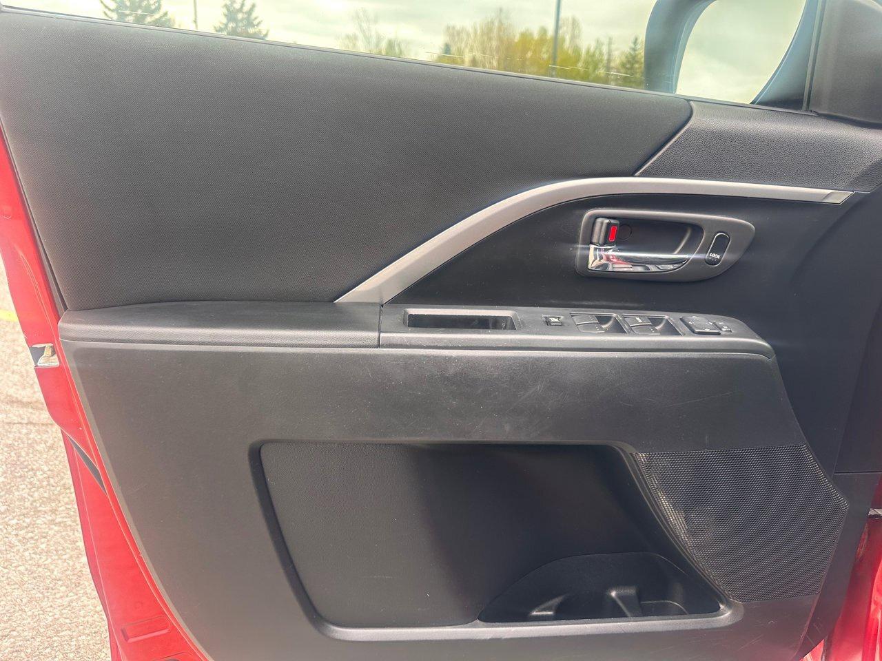 2015 Mazda MAZDA5 Touring Photo
