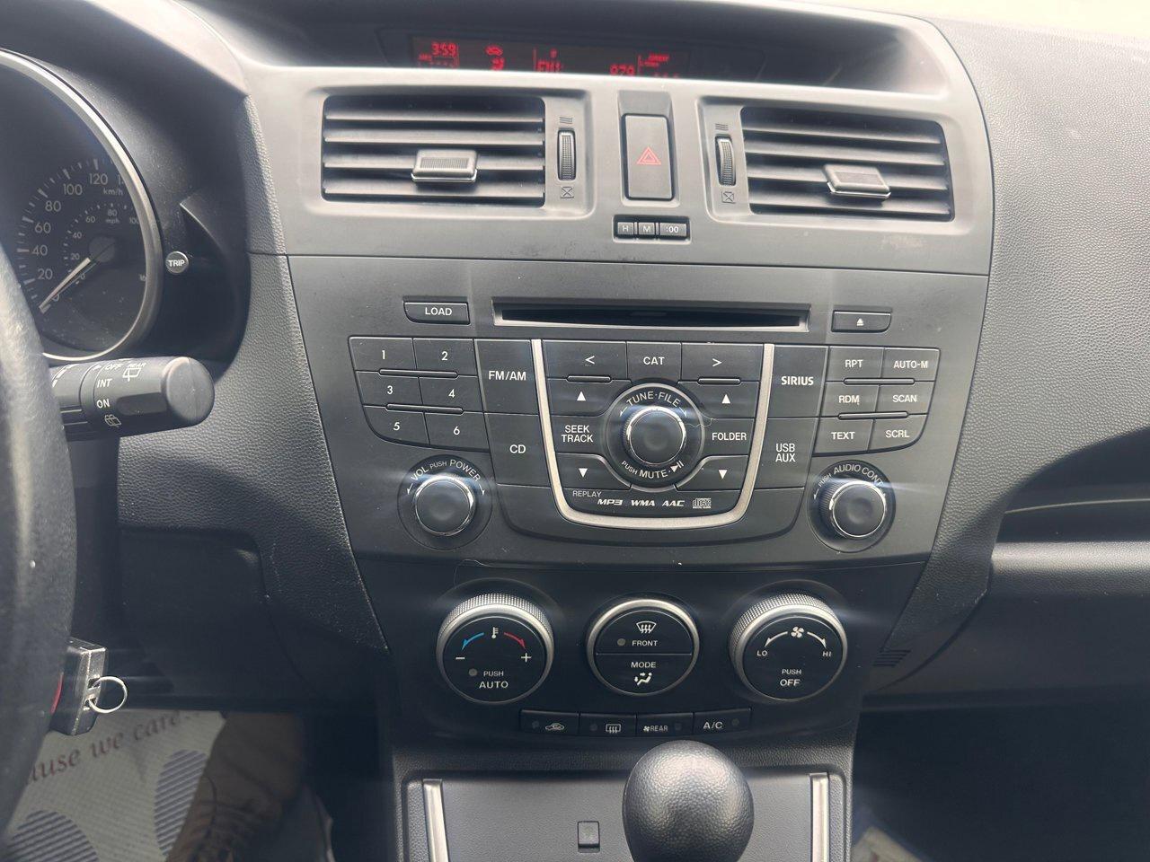 2015 Mazda MAZDA5 Touring Photo