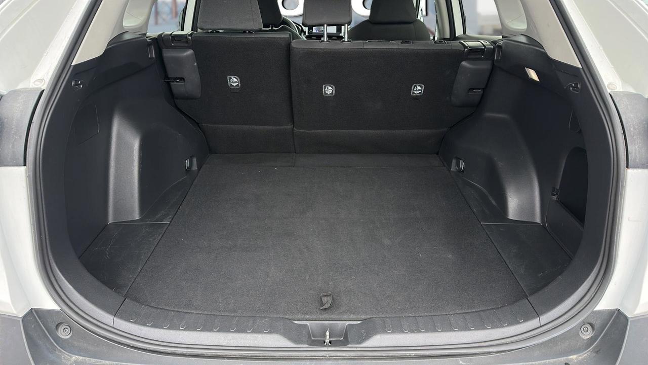 2024 Toyota RAV4 LE AWD Photo