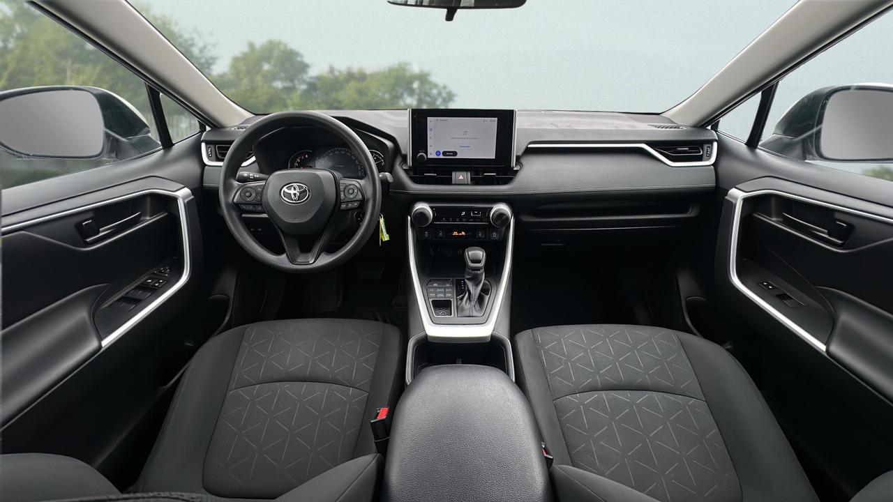 2024 Toyota RAV4 LE AWD Photo