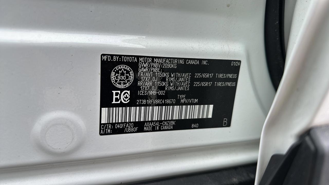 2024 Toyota RAV4 LE AWD Photo