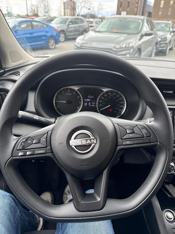 2025 Nissan Kicks Play S 4dr Front-Wheel Drive Photo