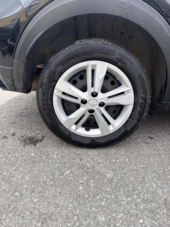 2025 Nissan Kicks Play S 4dr Front-Wheel Drive Photo