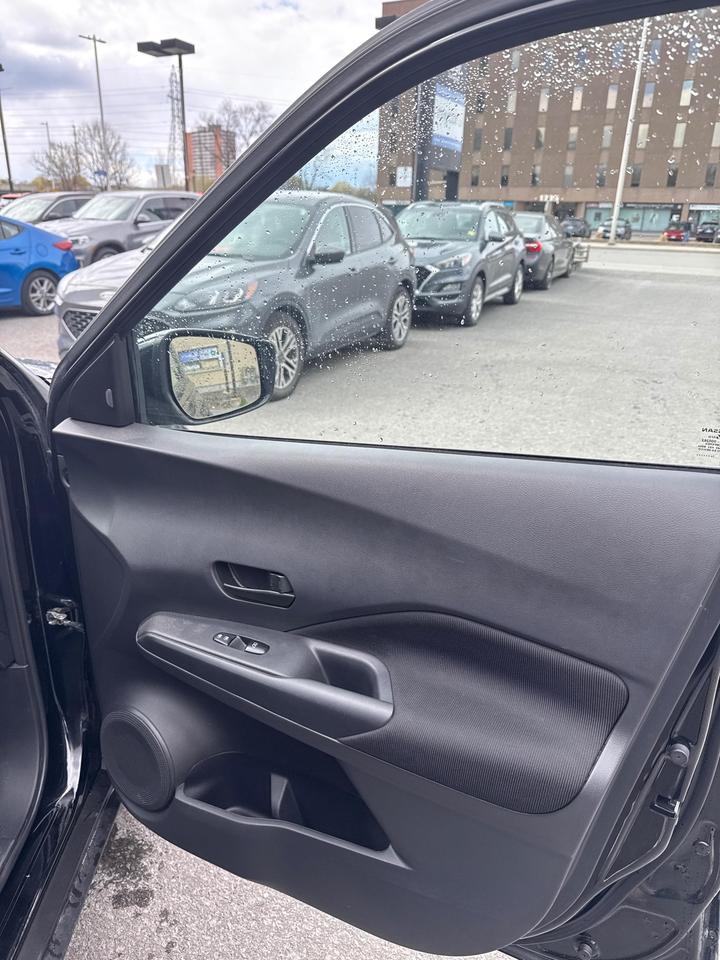 2025 Nissan Kicks Play S 4dr Front-Wheel Drive Photo