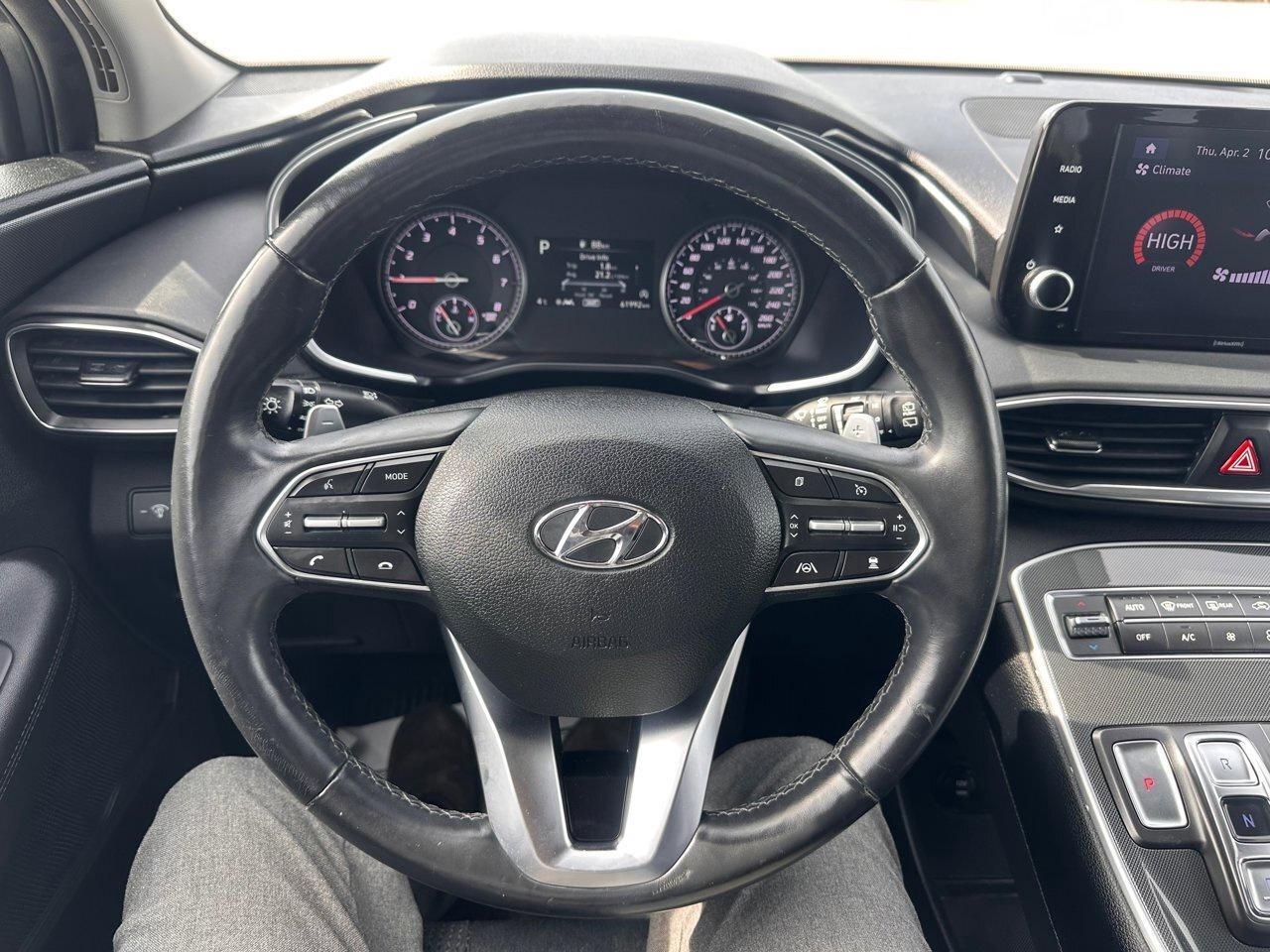 2022 Hyundai Santa Fe SEL Photo