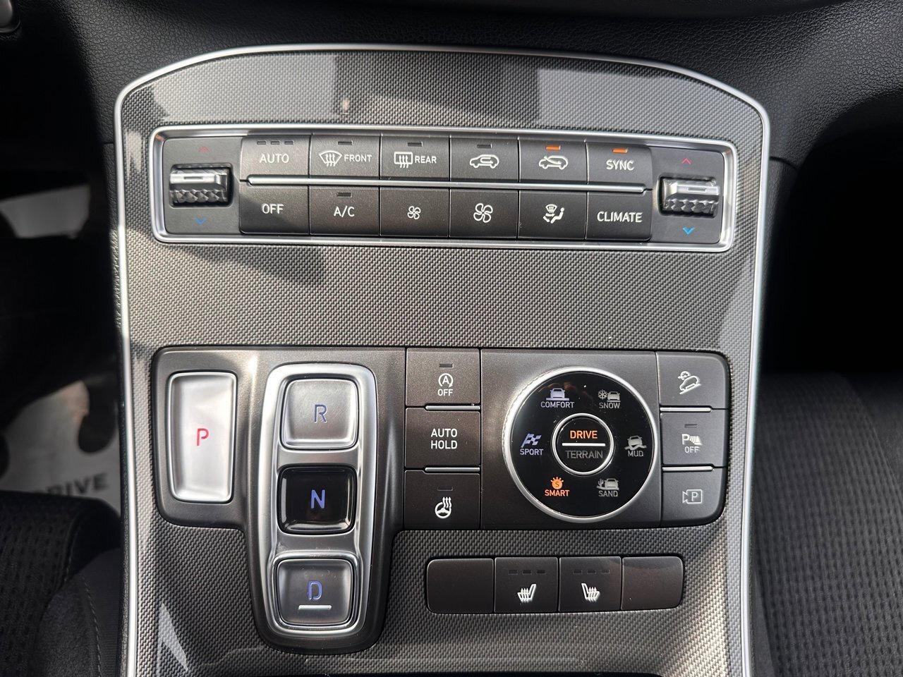 2022 Hyundai Santa Fe SEL Photo