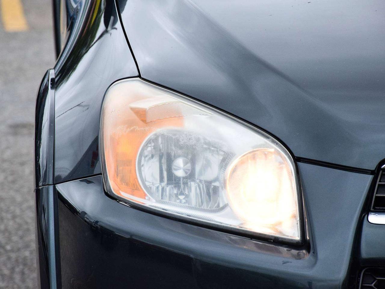 2009 Toyota RAV4 Limited 4x4 ~Sunroof ~Power Seat ~Alloys ~A/C Photo
