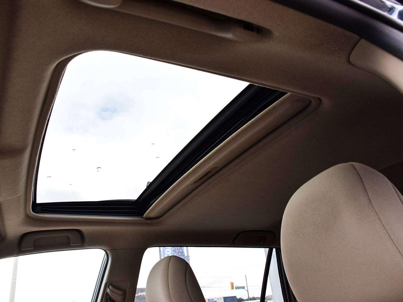 2009 Toyota RAV4 Limited 4x4 ~Sunroof ~Power Seat ~Alloys ~A/C Photo