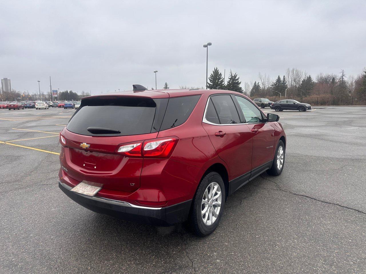 2019 Chevrolet Equinox LT Photo4