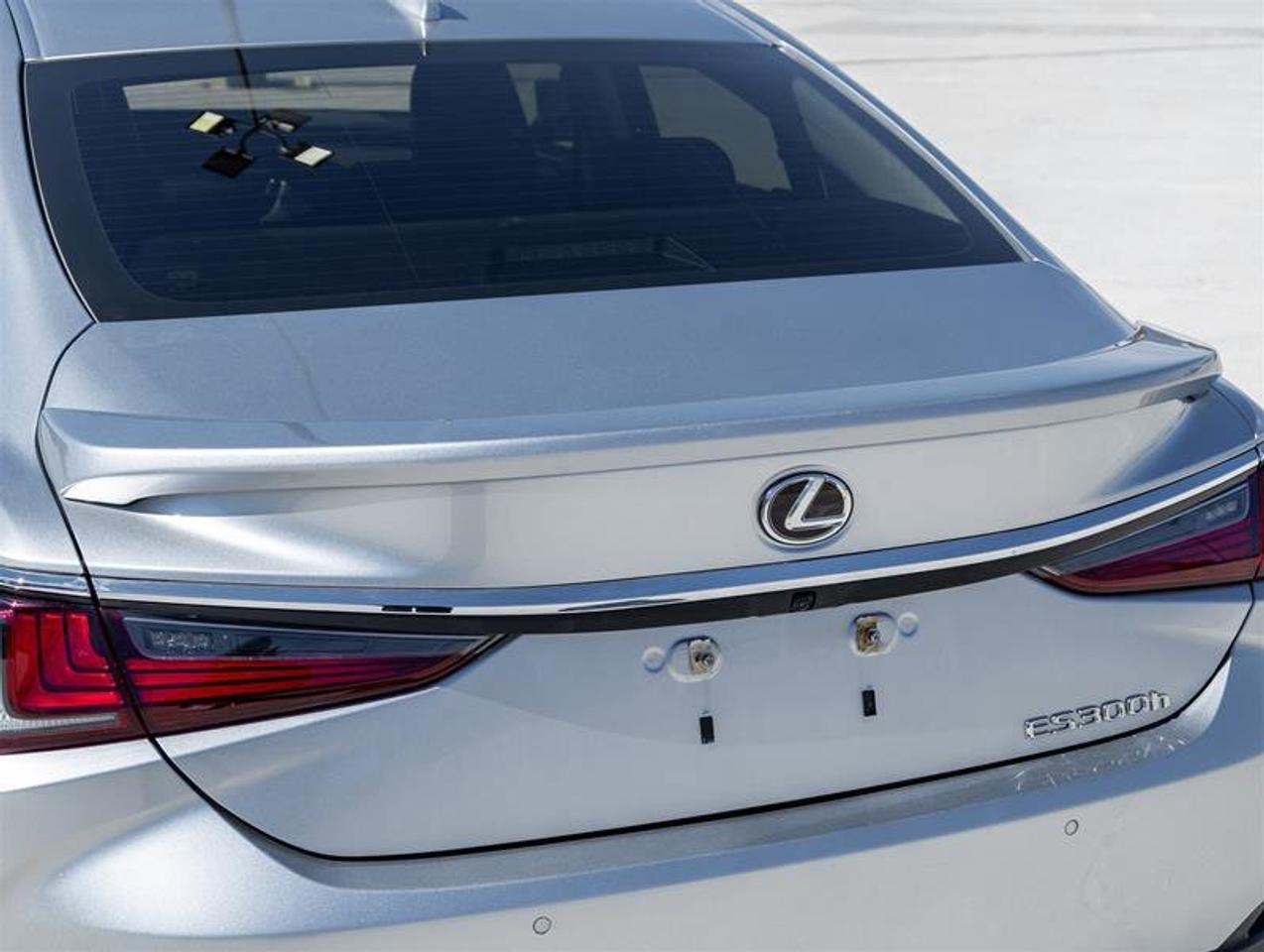 2025 Lexus ES ES 300h Ultra Luxury Mark Levinson Power Open/Clos Photo