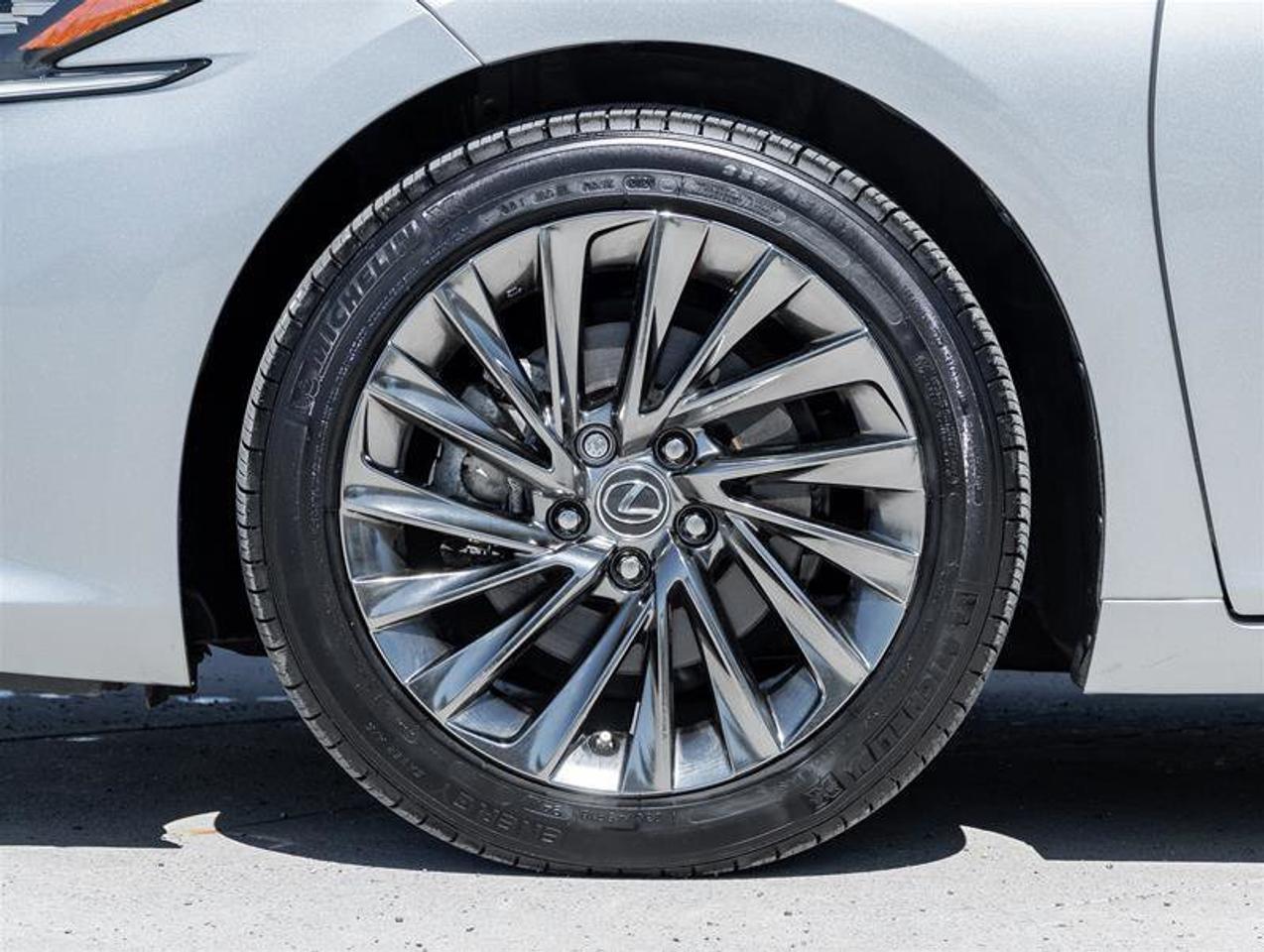2025 Lexus ES ES 300h Ultra Luxury Mark Levinson Power Open/Clos Photo
