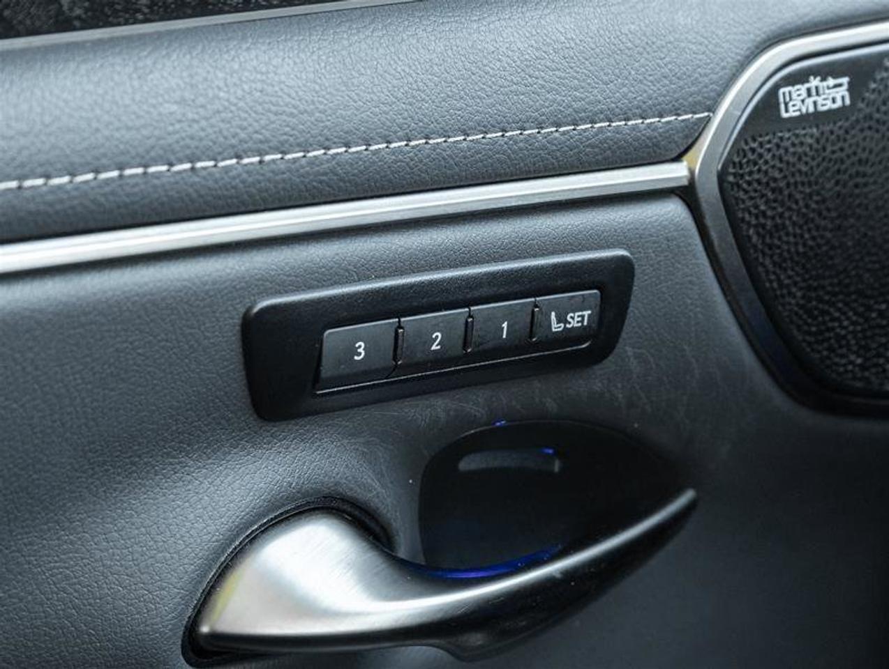 2025 Lexus ES ES 300h Ultra Luxury Mark Levinson Power Open/Clos Photo