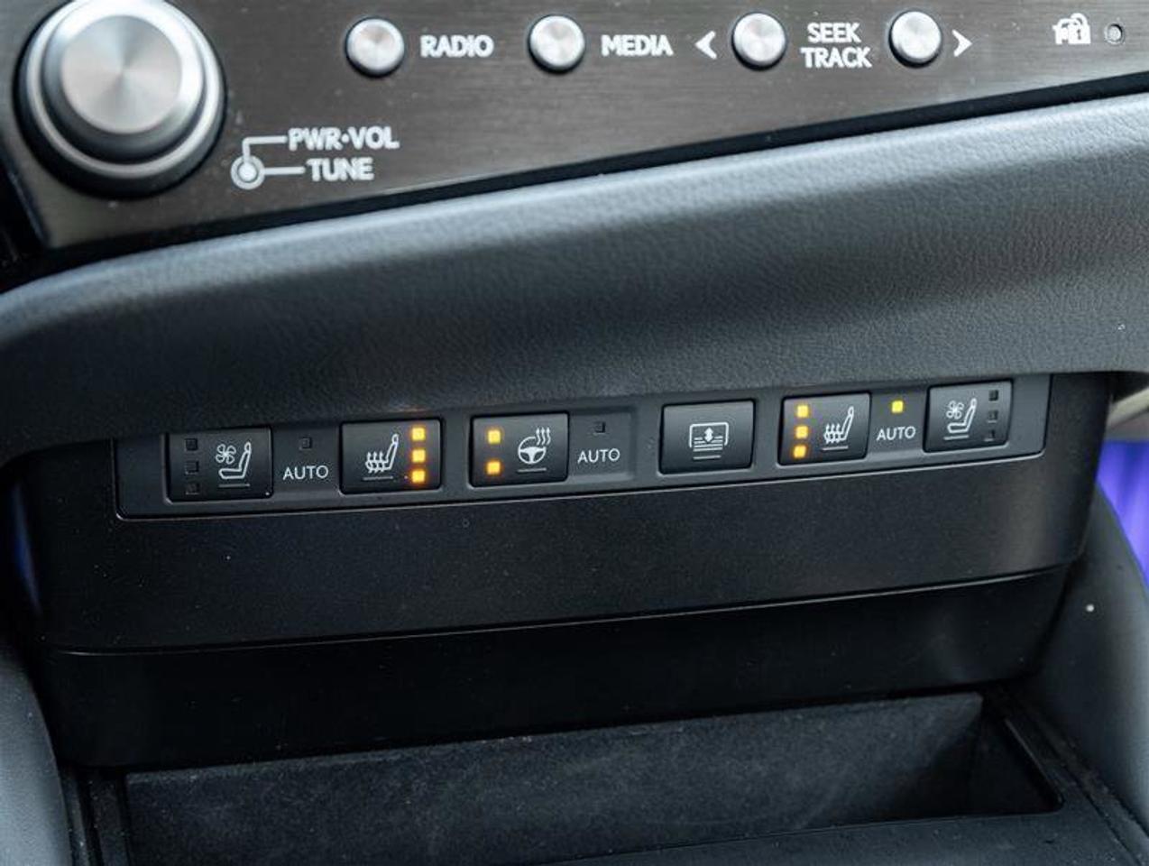 2025 Lexus ES ES 300h Ultra Luxury Mark Levinson Power Open/Clos Photo