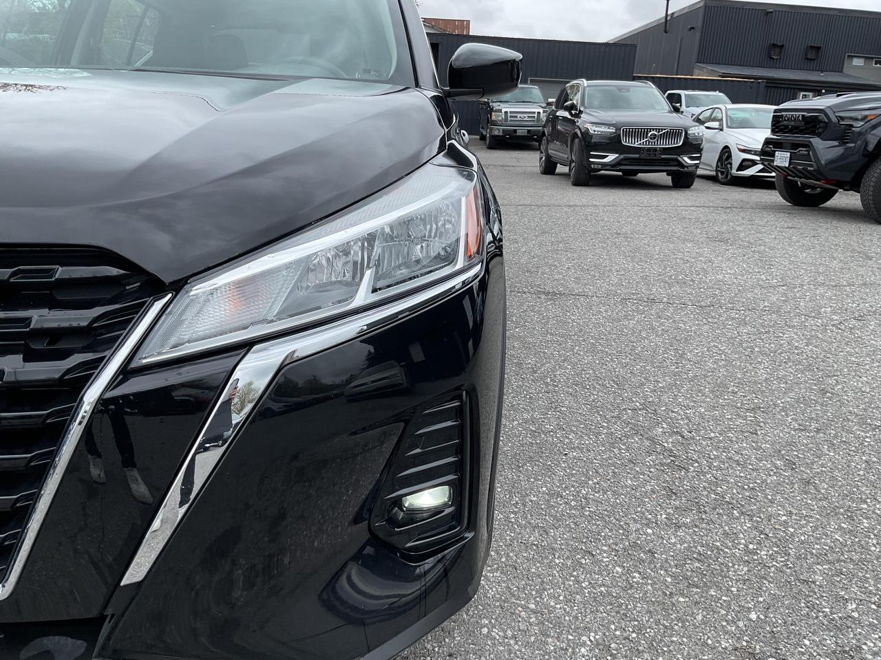 2025 Nissan Kicks Play  Photo
