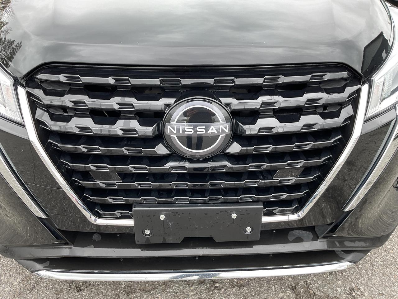 2025 Nissan Kicks Play  Photo