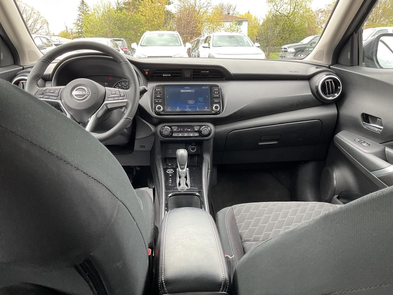 2025 Nissan Kicks Play  Photo