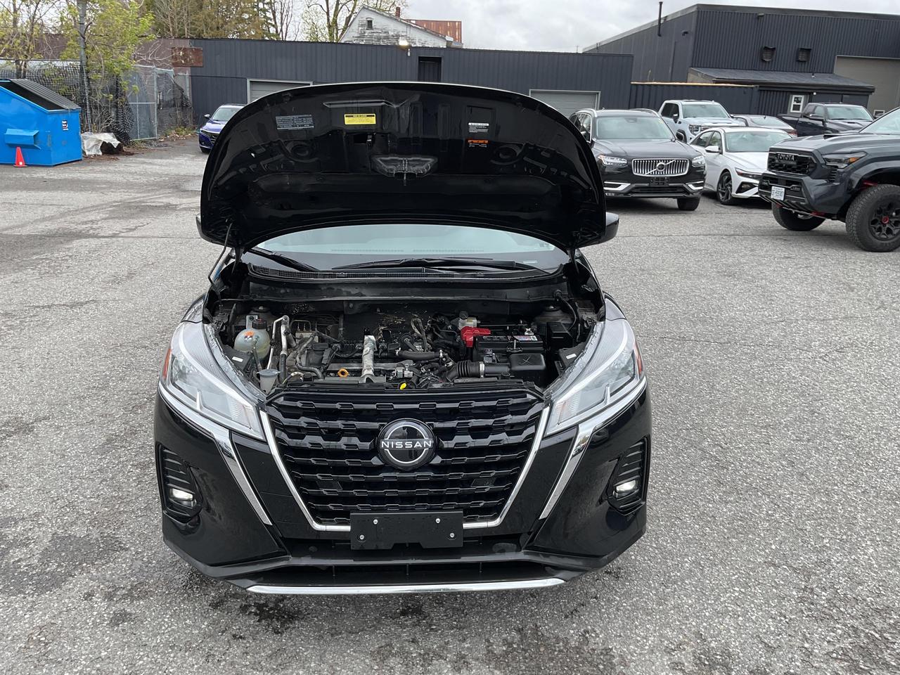 2025 Nissan Kicks Play  Photo