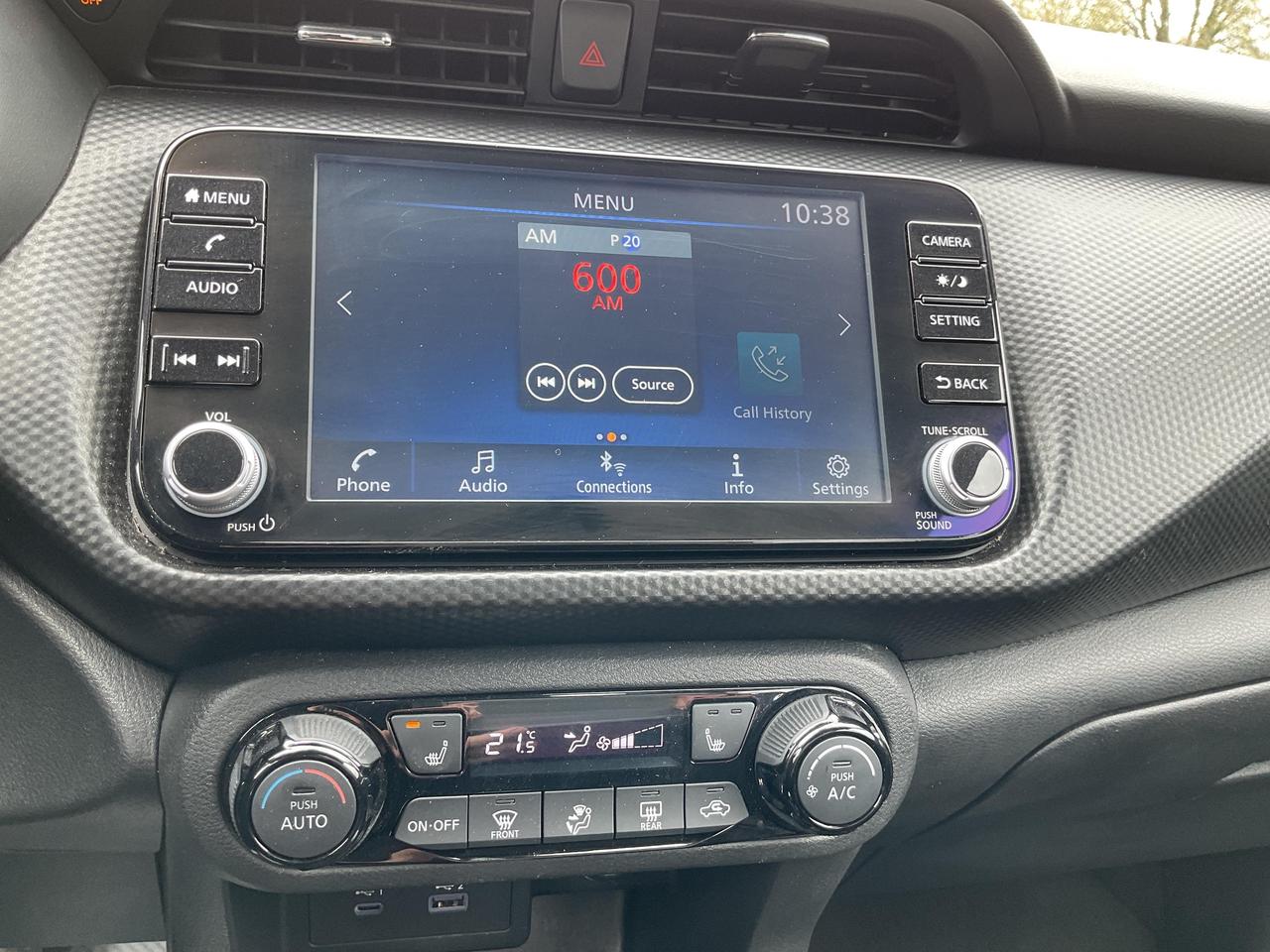 2025 Nissan Kicks Play  Photo