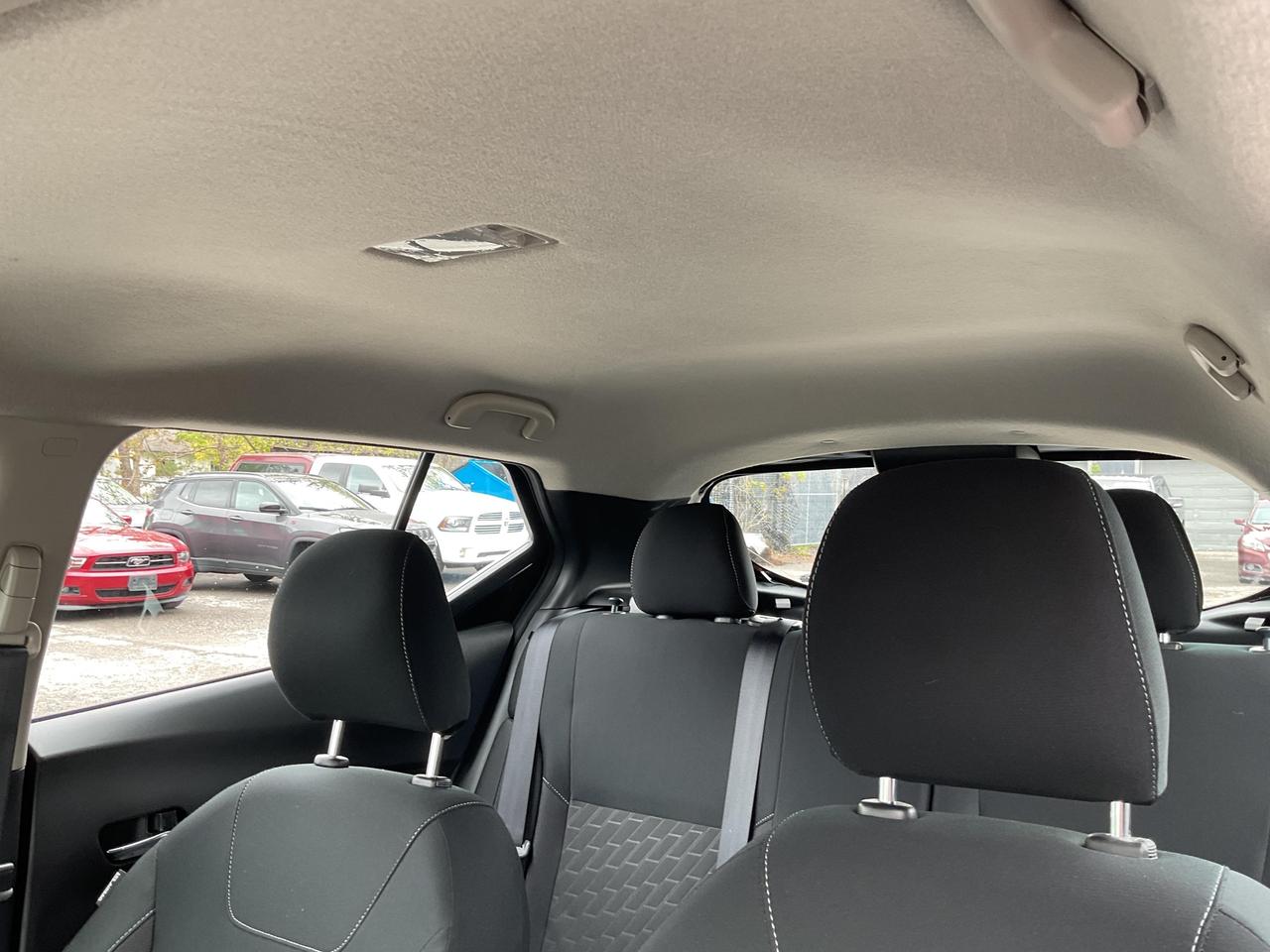 2025 Nissan Kicks Play  Photo