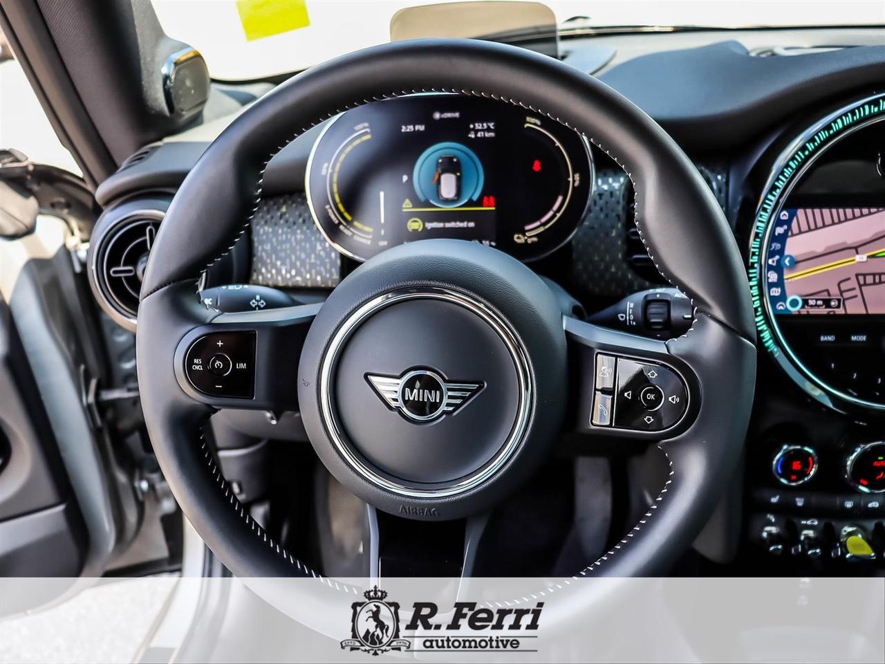 2023 MINI SE 3 Door Cooper Front-Wheel Drive Hatchback Photo
