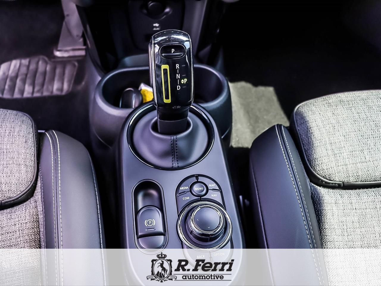 2023 MINI SE 3 Door Cooper Front-Wheel Drive Hatchback Photo