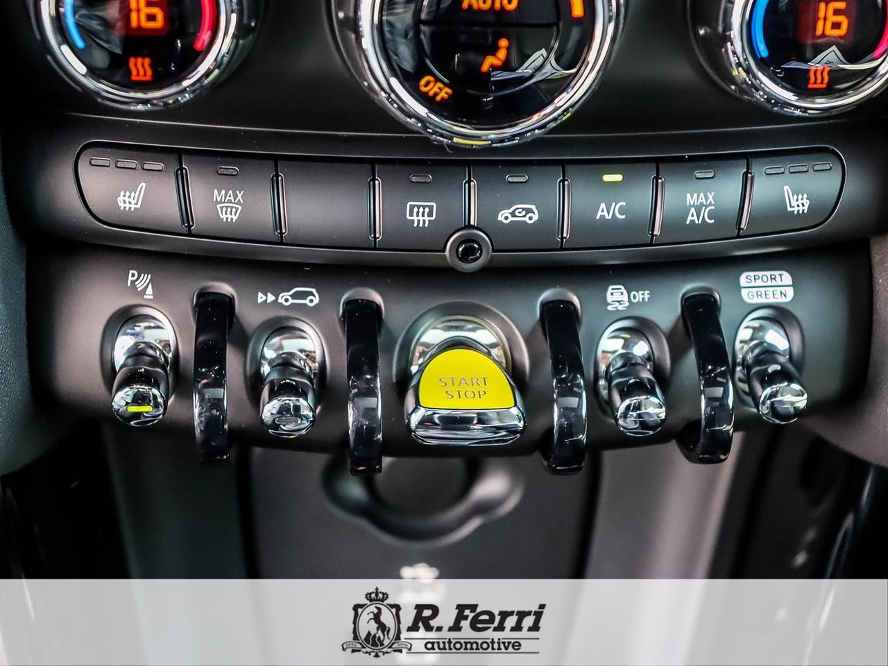 2023 MINI SE 3 Door Cooper Front-Wheel Drive Hatchback Photo