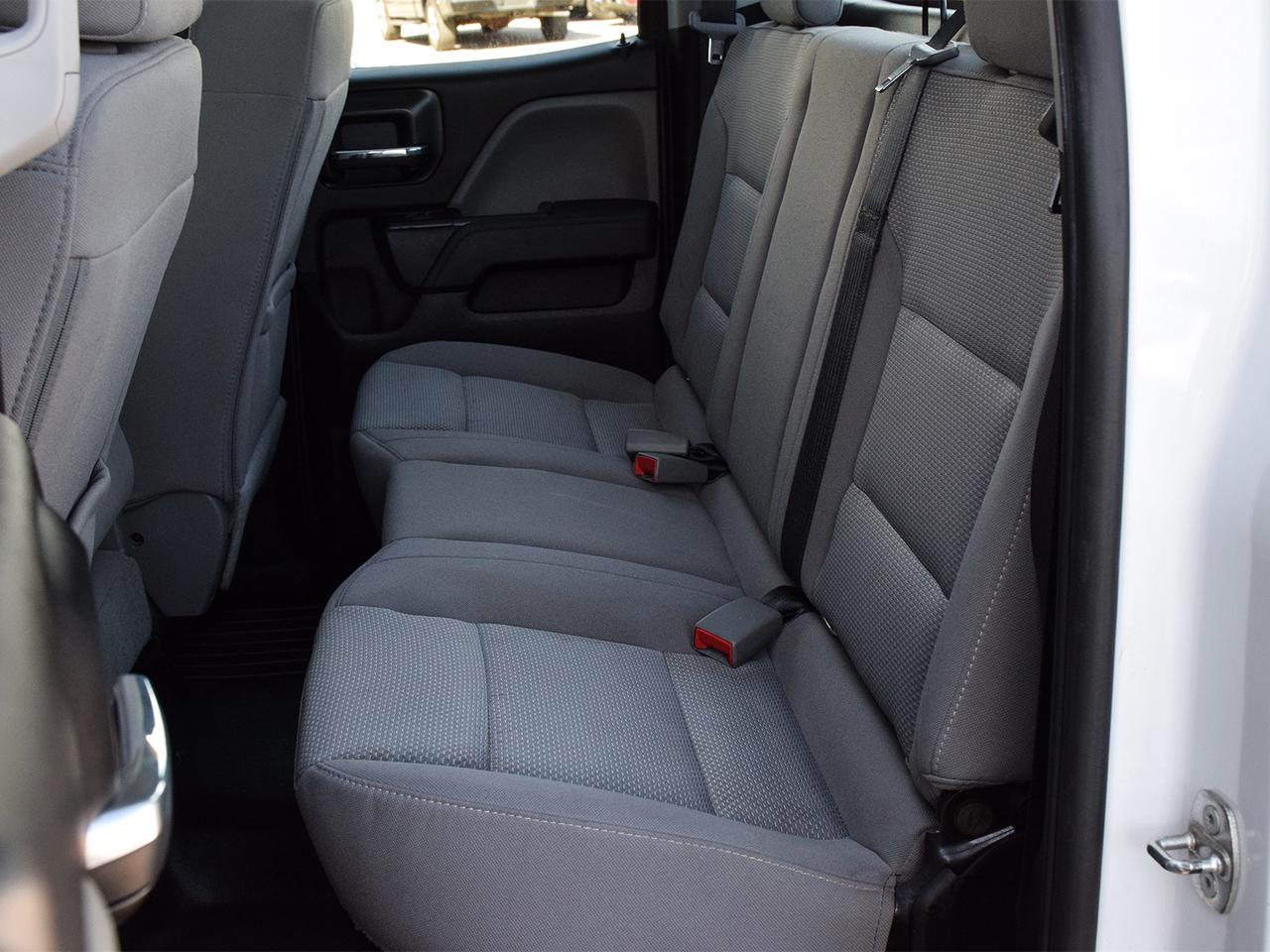 2018 Chevrolet Silverado 1500 WT Double Cab 4x4 ~Carplay ~Tonneau ~Camera Photo