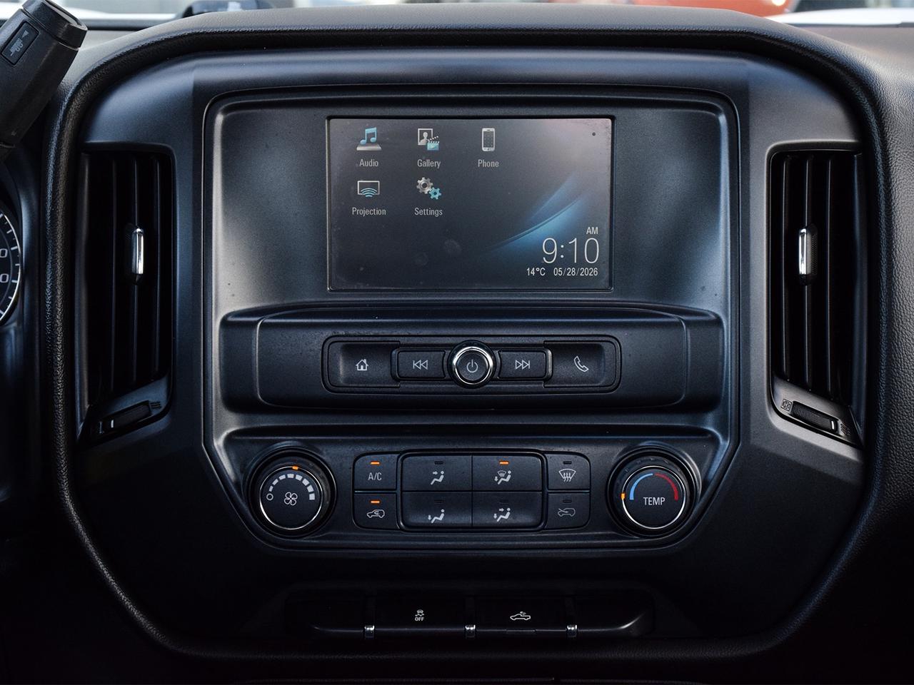2018 Chevrolet Silverado 1500 WT Double Cab 4x4 ~Carplay ~Tonneau ~Camera Photo