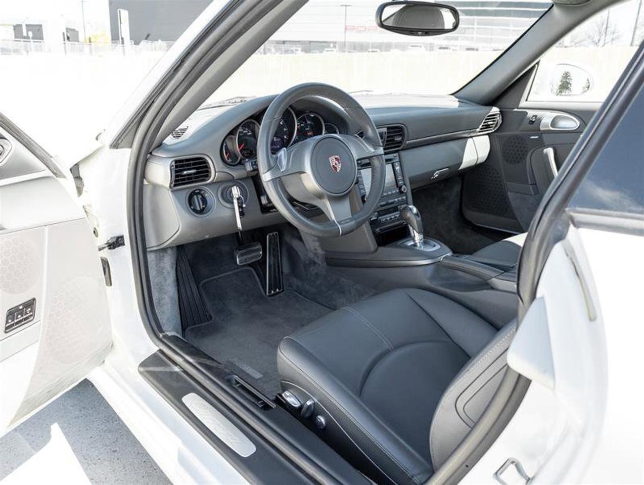 2009 Porsche 911 Carrera Coupe Power Comfort Seats with Driver Memo Photo