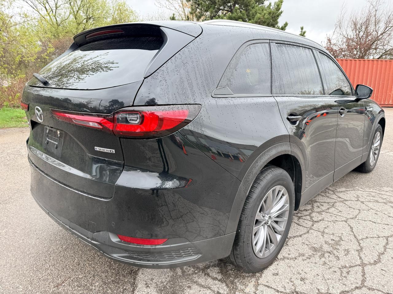 2025 Mazda CX-90 MHEV GS-L 4dr i-ACTIV All-Wheel Drive Sport Utility Photo4