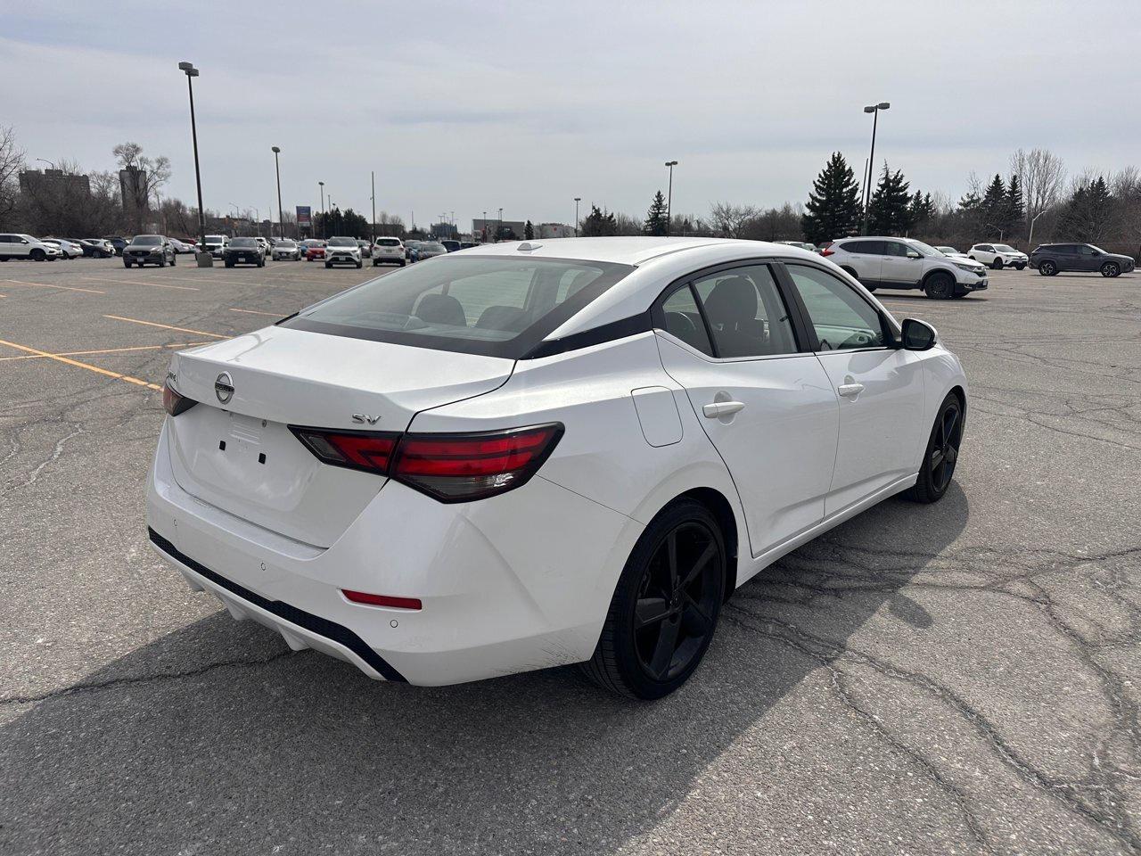 2020 Nissan Sentra SV Photo