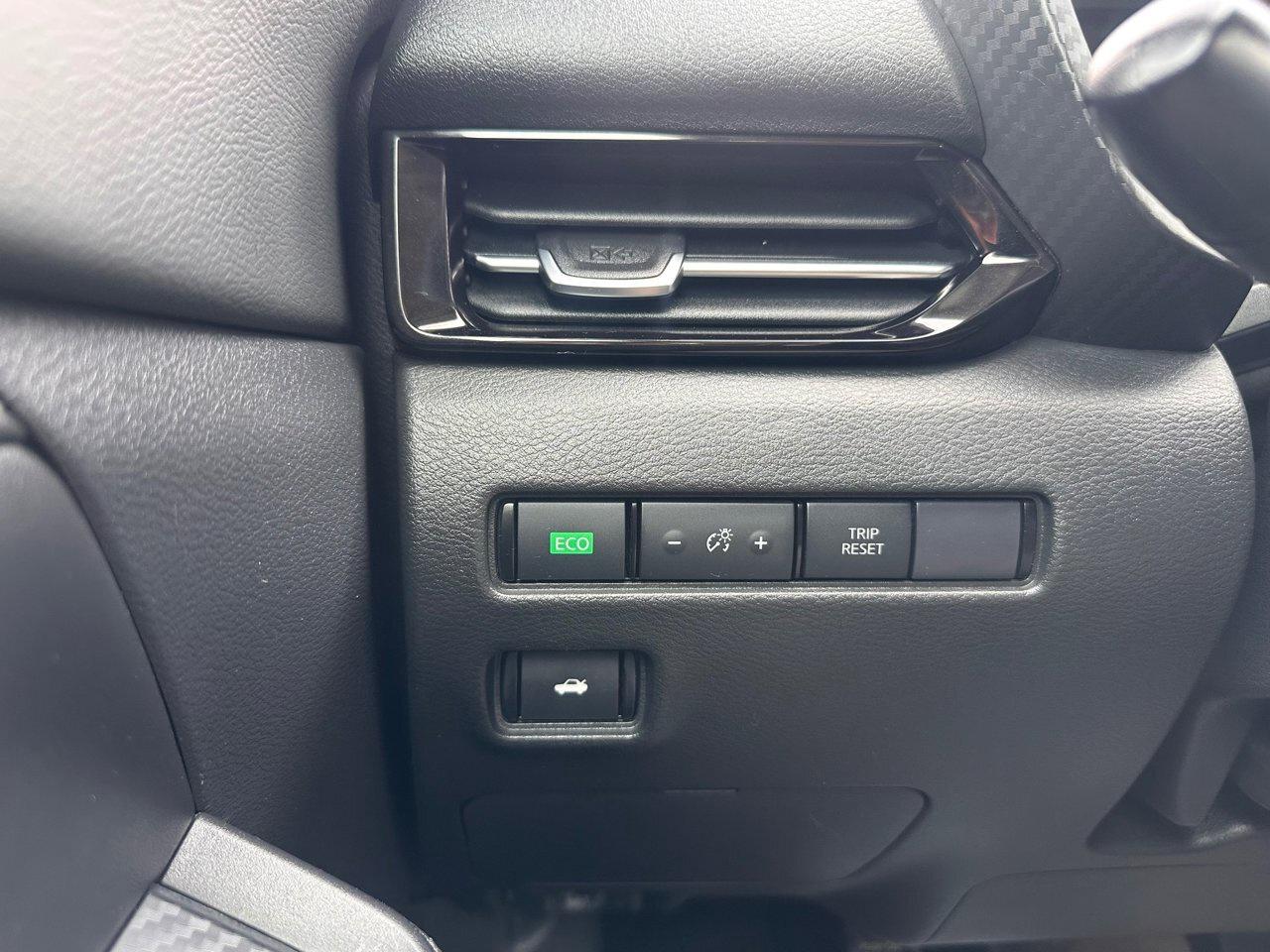 2020 Nissan Sentra SV Photo