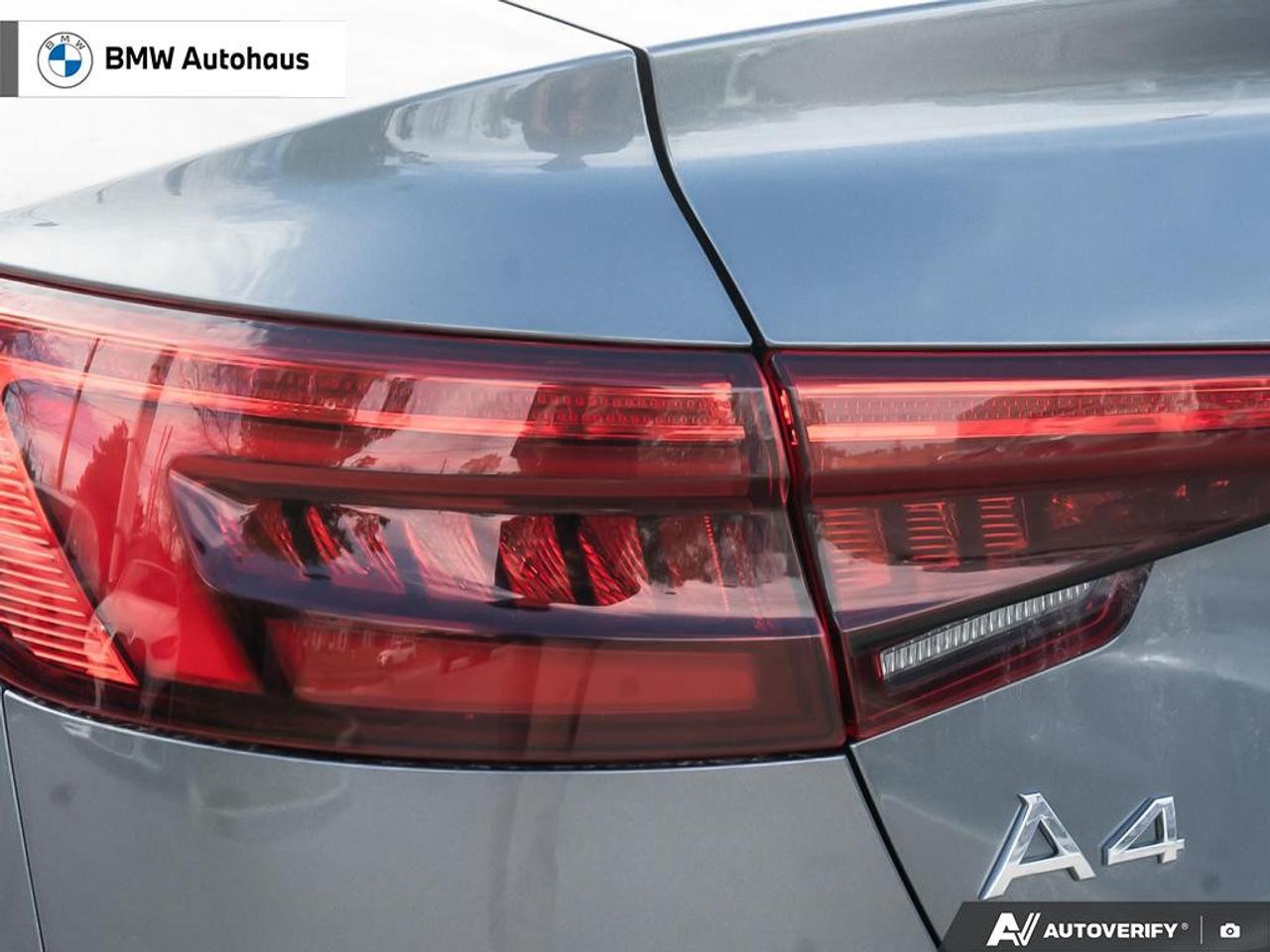 2017 Audi A4 4dr Sdn Auto Progressiv quattro Photo