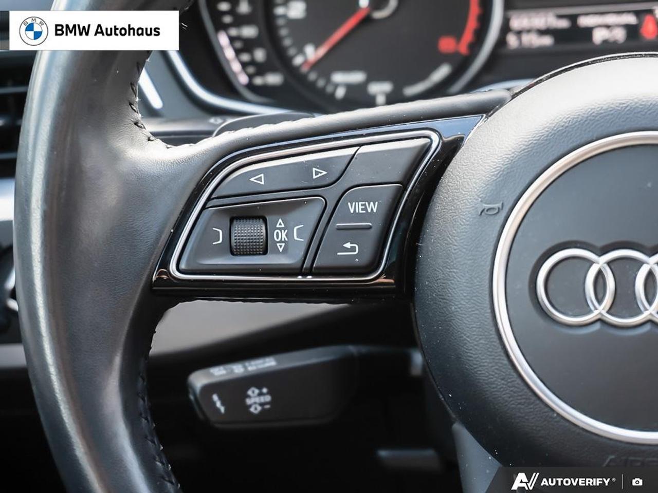 2017 Audi A4 4dr Sdn Auto Progressiv quattro Photo